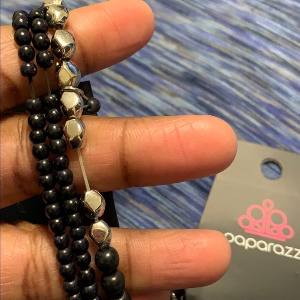 Bracelets - Picture 2 of 5